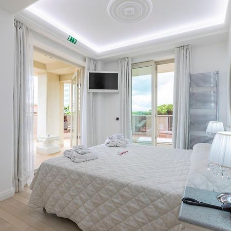 Boutique Hotel Paradiso Bovelacci Milano Marittima Exterior photo